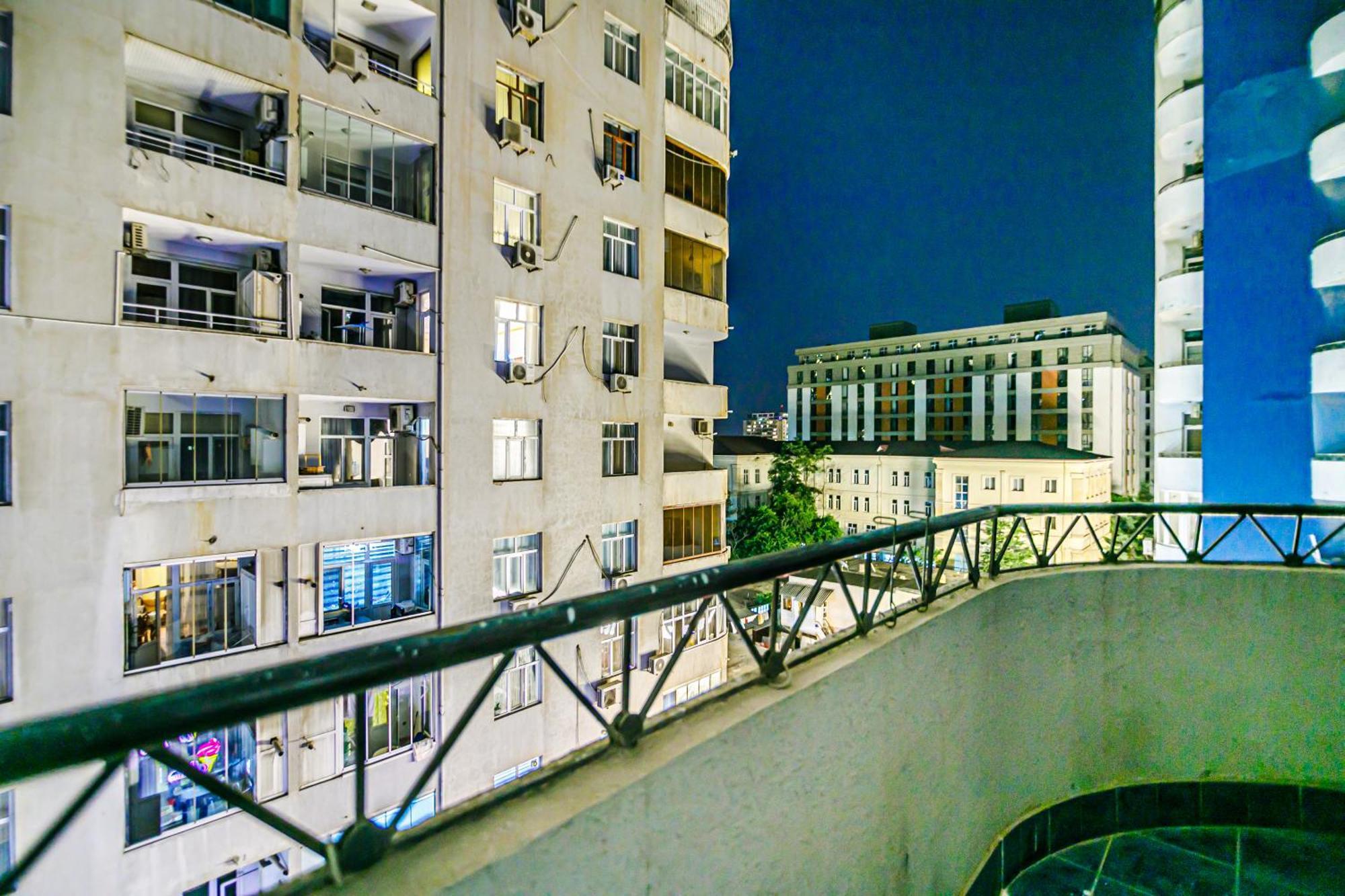 Nizami Apartment By Baku Housing Exterior foto